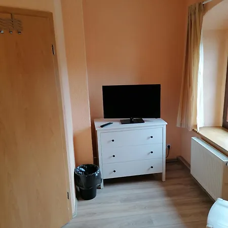 & Zum Goeschen בית הארחה