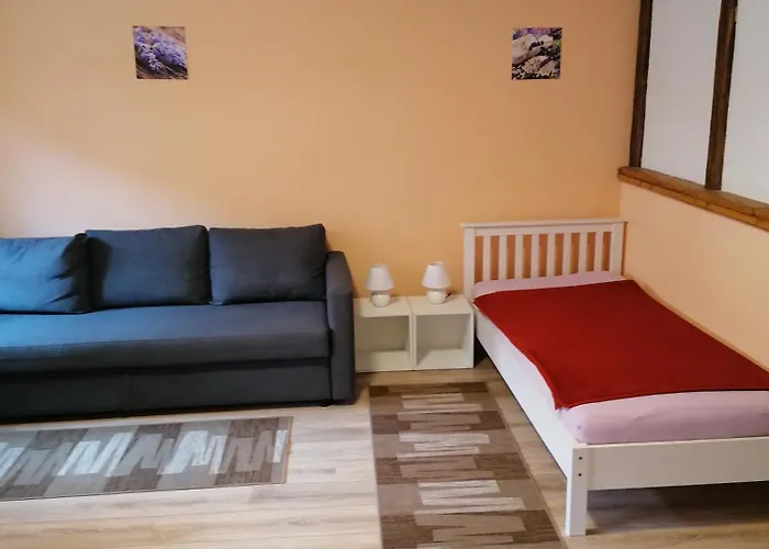 & Zum Goeschen Grimma